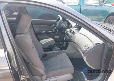 2010 Honda Accord 2.4 Lx-P z USA, uszkodzony, nr VIN 1HGCP2F45AA091911